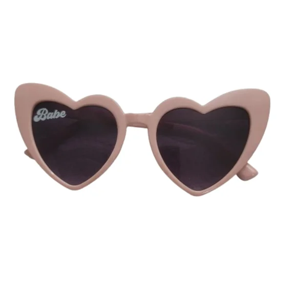 Heart Cat-Eye Sunglasses Heart-Shaped Pink Sunglasses "Babe" Barbiecore Barbie - Picture 2 of 4